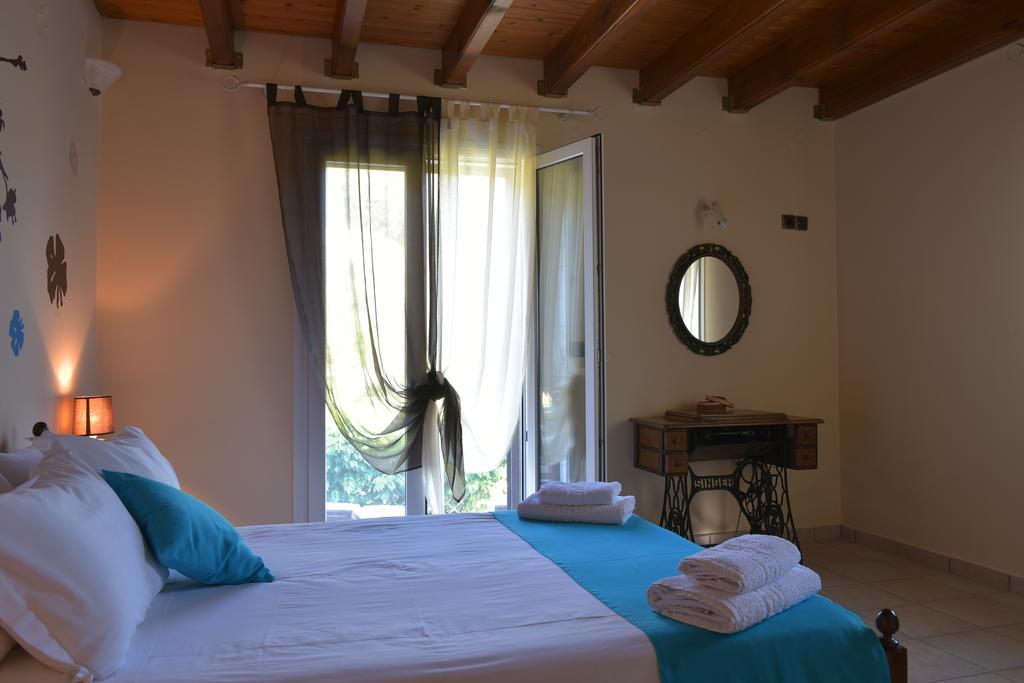 Paxos Santa Marina Villas Gaios Esterno foto